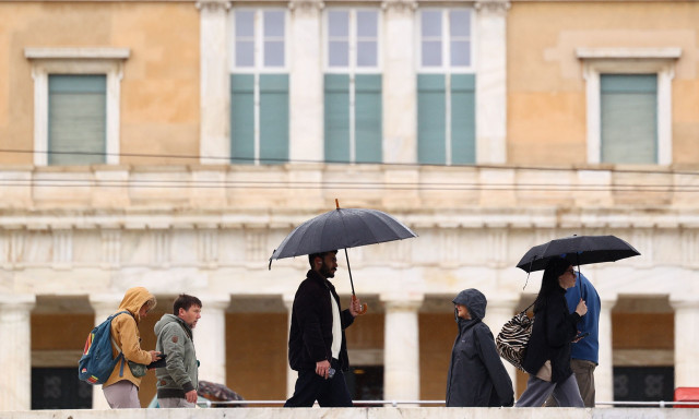 Καιρός: Βροχές και βοριάδες διώχνουν την αφρικανική σκόνη - Πού αναμένονται ισχυρά φαινόμενα