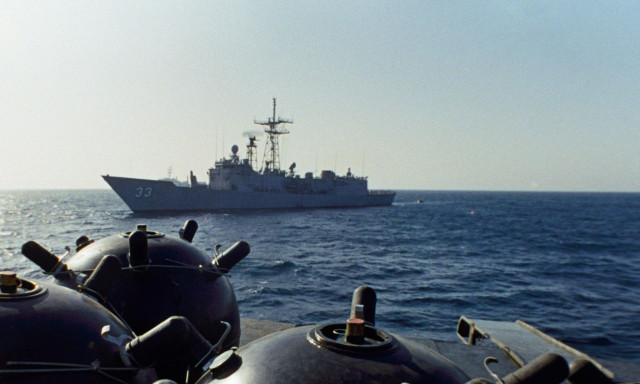 Το Ιράν ανακοίνωσε ότι τα Στενά του Ορμούζ έκλεισαν ξανά