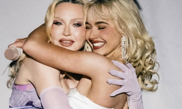 Η Μαντόνα επέστρεψε στο Coachella μετά από 20 χρόνια δίπλα στη Σαμπρίνα Κάρπεντερ