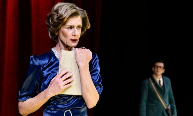 Τελευταίες παραστάσεις για την «Αλεξάνδρεια» του Φωκά Ευαγγελινού στο Θέατρο Παλλάς