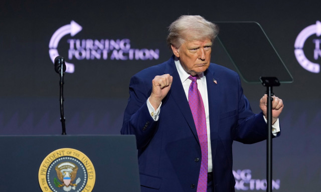 Ο Βανς εν πτήσει προς το Ισλαμαμπάντ - Τραμπ: Δεν έχω πρόβλημα να συναντηθώ με ηγέτες του Ιράν