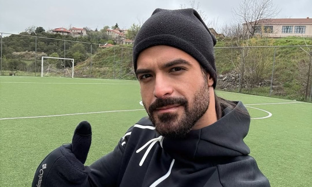 Συγκινεί ο Άρης Μουγκοπέτρος για τον γιατρό του - «Μου έδωσε πίσω τη φωνή της ψυχής μου»