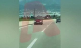 Βίντεο: Οδηγούσε ανάποδα για 6,5 χιλιόμετρα στην Ιόνια Οδό – «Μπερδεύτηκα», είπε στους αστυνομικούς