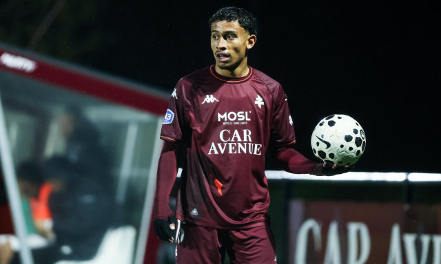 Επέζησε από την πύρινη κόλαση του Κραν Μοντανά και υπέγραψε το πρώτο του επαγγελματικό συμβόλαιο