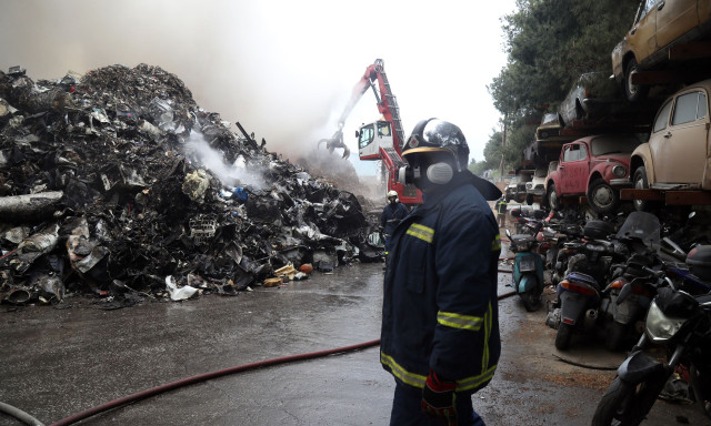 «Καμπανάκι» Σαρηγιάννη για την φωτιά στη Νεοχωρούδα: «Δημιουργούνται τοξικές ενώσεις»