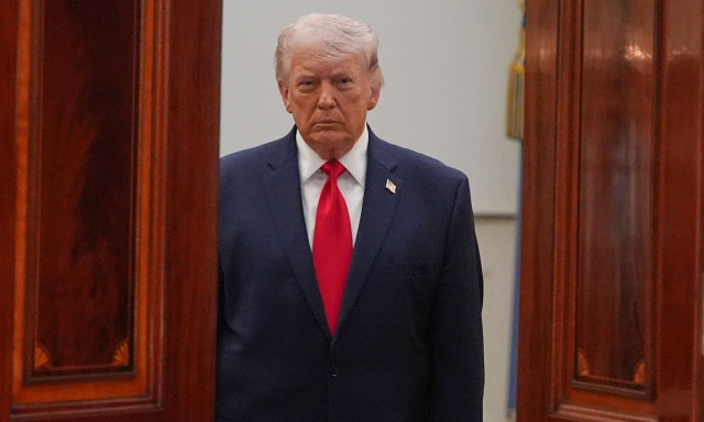 Ο Τραμπ παρατείνει την εκεχειρία με το Ιράν - Διατηρεί τον ναυτικό αποκλεισμό