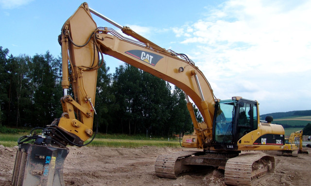 Πέραμα: Εργατικό ατύχημα για 62χρονο - Εκσκαφέας καταπλάκωσε το πόδι του