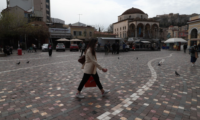Η «ακτινογραφία» των μέτρων για οικογένειες με παιδιά, συνταξιούχους, αγρότες, πολίτες με παλιά χρέη