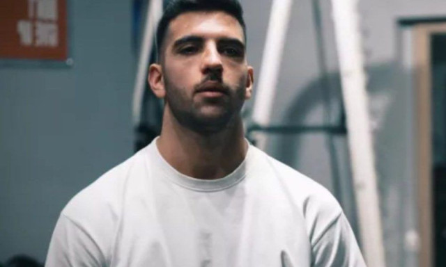 Η μαντινάδα του Νίκου Ζωιδάκη για τον Ρεθυμνιώτη Μάνο Μαλλιαρό που τρέλανε το κοινό