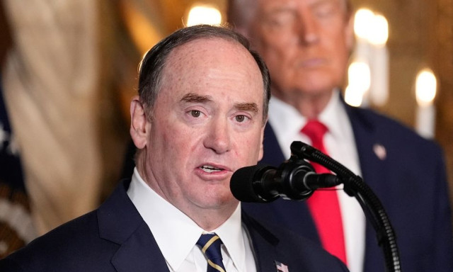 ΗΠΑ: Το παρασκήνιο της καρατόμησης του υπουργού Πολεμικού Ναυτικού - Η διαμάχη με τον Χέγκσεθ