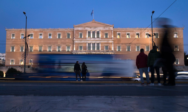 Μαρινάκης: Πρώτη στην ΕΕ σε μείωση χρέους η Ελλάδα, το ρίξαμε στο 146,1% του ΑΕΠ - Πίνακες