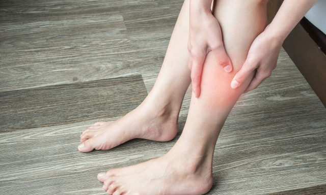 Θρόμβωση: Τα πρώιμα συμπτώματα που απλά απαγορεύεται να υποτιμήσετε