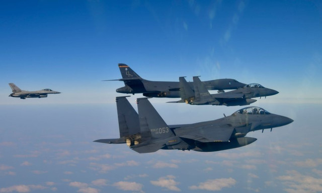 Νότια Κορέα: Πιλότος που έβγαζε... σέλφι, προκάλεσε σύγκρουση μαχητικών στον αέρα