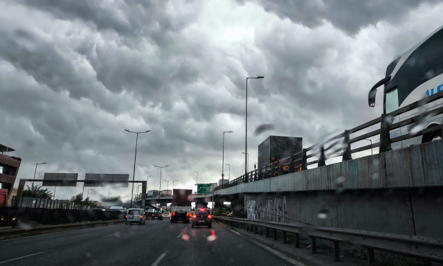 Τροχαίο ατύχημα στον Κηφισό λίγο πριν την Ιερά Οδό - Κυκλοφοριακό κομφούζιο στο σημείο