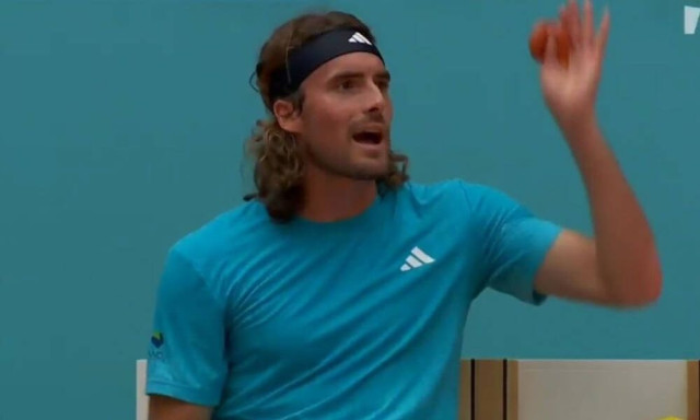 Στέφανος Τσιτσιπάς: Χυδαία επίθεση προς το box που βρίσκεται ο πατέρας του - Βίντεο