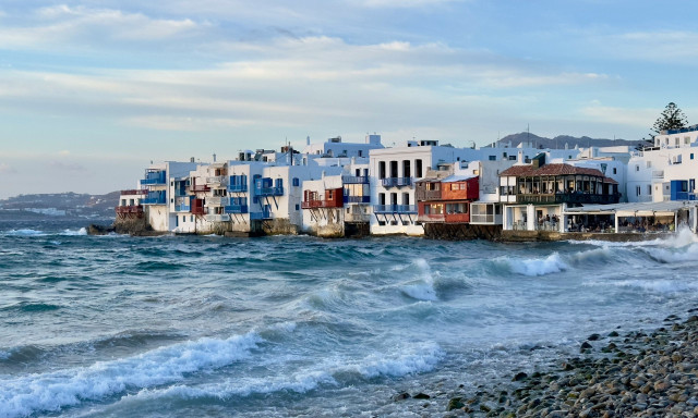 Τραγωδία στη Μύκονο: Άνδρας βρέθηκε νεκρός στην περιοχή του νεκροταφείου