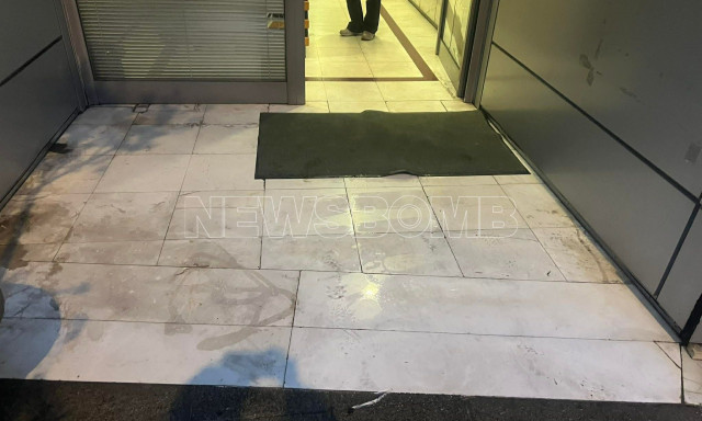 Συναγερμός στα Εξάρχεια: Άγνωστοι τοποθέτησαν γκαζάκια σε πολυκατοικία - Τι ερευνούν οι Αρχές