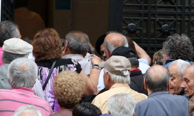 Συντάξεις Μαΐου 2026: Ξεκινούν οι πληρωμές σε 2,5 εκατ. συνταξιούχους – Ποιοι βλέπουν πρώτοι λεφτά