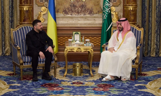 Σαουδική Αραβία: Ο Ζελένσκι συναντήθηκε με τον πρίγκιπα διάδοχο Μοχάμεντ μπιν Σαλμάν