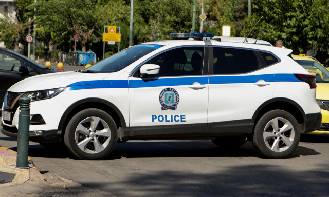 Χαλκίδα: 37χρονη επιτέθηκε με φαλτσέτα στη σύντροφο του πρώην συζύγου της και της έκοψε τα μαλλιά