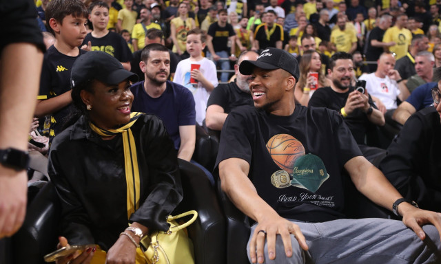 Επικό σύνθημα οπαδών του Άρη για Γιάννη Αντετοκούνμπο: «Έλα εδώ καλό μου παλικάρι…»