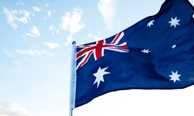 Γκάφα με σημαίες στην Ουάσιγκτον πριν την άφιξη του Βασιλιά Καρόλου:Έβαλαν σημαίες της Αυστραλίας