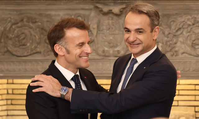 Live - Στο Ελληνογαλλικό Οικονομικό Φόρουμ οι Μητσοτάκης και Μακρόν