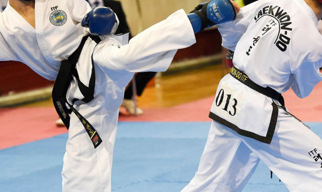 Σύλληψη διαιτητή πολεμικών τεχνών – Κατηγορείται για δωροληψία