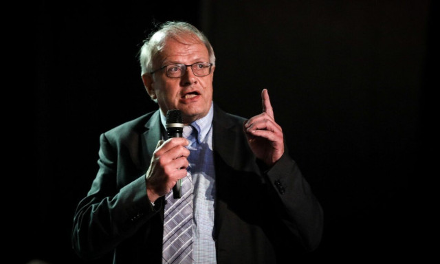 Τσελέντης για Παπαδόπουλο: «Σεισμολογικό μπαρμπούτι οι προβλέψεις για ισχυρό σεισμό στον Κορινθιακό»