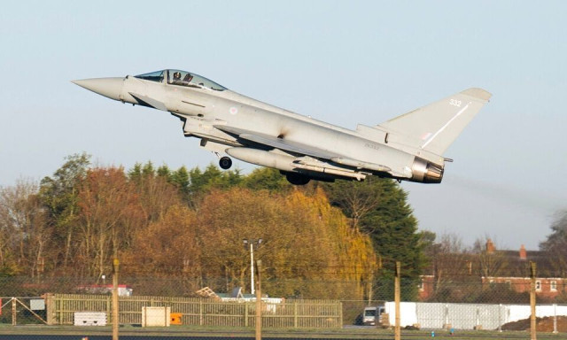 Βρετανικά πολεμικά απογειώθηκαν για την εξάλειψη απειλής ρωσικού drone κοντά σε εναέριο χώρο του ΝΑΤ