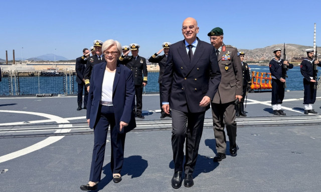 Δένδιας - Βοτρέν: Συζητήσαμε τρόπους περαιτέρω σύσφιγξης των άριστων αμυντικών μας διμερών σχέσεων