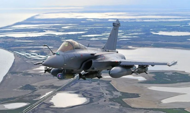 Επιβεβαίωσαν Μητσοτάκης - Μακρόν τη συμφωνία για τους πυραύλους MICA