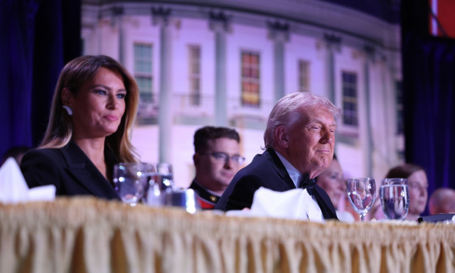 Πυροβολισμοί σε δείπνο Τραμπ: Οι δραματικές στιγμές καρέ καρέ - Ο δράστης, η σύλληψη, η «προφητεία»