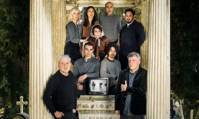 Πρώτες Φωτογραφίες από την «Ειρήνη» του Νίκου Καραθάνου και του Φοίβου Δεληβοριά