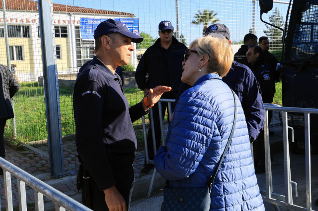 Δίκη για τα Τέμπη: Διακόπηκε για την Τρίτη η διαδικασία με ενστάσεις για την υποστήριξη της κατηγορίας και μεγάλες εντάσεις