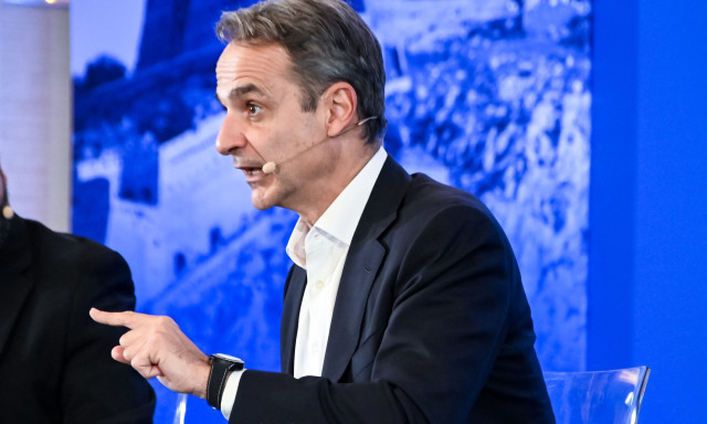 Η διπλή γραμμή Μητσοτάκη στο προσυνέδριο: Υπεράσπιση του μοντέλου διακυβέρνησης, μήνυμα συσπείρωσης