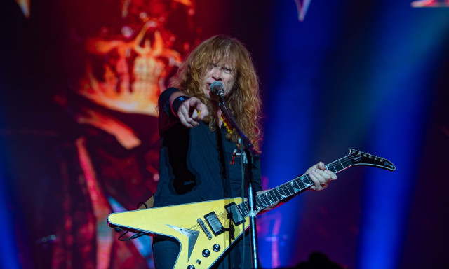 Oι Megadeth διασκευάζουν Metallica επί σκηνής!