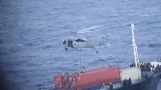 LIVEBLOG: Ρεσάλτο Αμερικανών πεζοναυτών σε πλοίο στον Περσικό - Σφίγγει ο ναυτικός αποκλεισμός