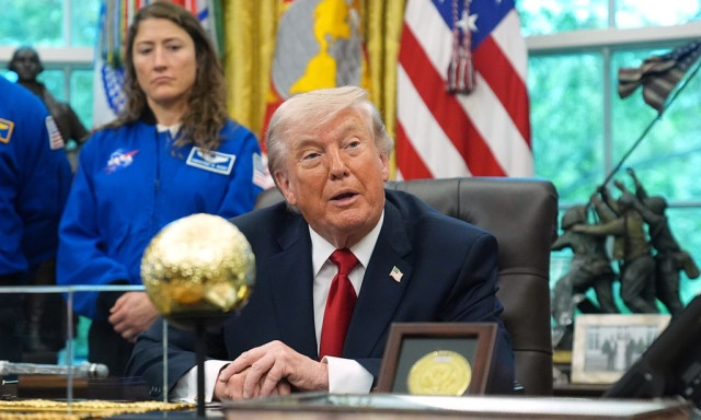 Τραμπ: Oι πόλεμοι σε Ιράν και Ουκρανία θα μπορούσαν να τελειώσουν «σε παρόμοιο χρονοδιάγραμμα»