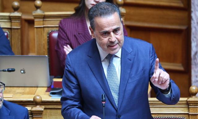 Παπασταύρου κατά ΣΥΡΙΖΑ: Μιλάτε για Κράτος Δικαίου εσείς που αφαιρέσατε 5 χρόνια από τη ζωή μου