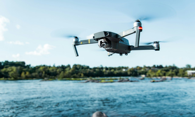 Η Κίνα απαγορεύει την πώληση drones στο Πεκίνο, επικαλούμενη λόγους ασφαλείας