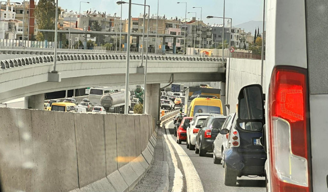 Πρωτομαγιά: Αυξημένη η κυκλοφορία των οχημάτων στις εθνικές οδούς – Πού έχει κίνηση
