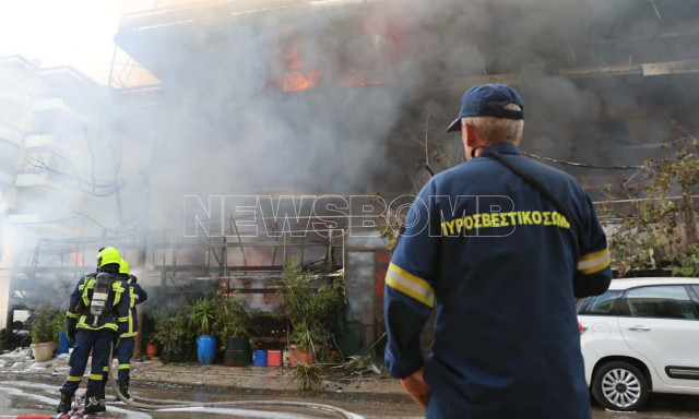 Μαρτυρία για τη φωτιά στο Ίλιον: «Η φωτιά ήταν ανεξέλεγκτη, ακουγόντουσαν εκρήξεις»