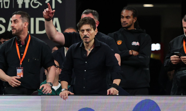 Η Βαλένθια κάλεσε την αστυνομία για τον Δημήτρη Γιαννακόπουλο για ένα «call a foul»