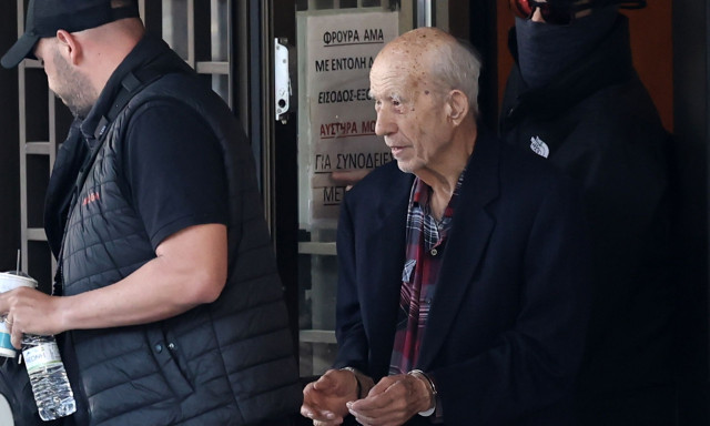 «Πιστολέρο είναι κάποιος που σηκώνει όπλο για να σκοτώσει», λέει ο δικηγόρος του 89χρονου
