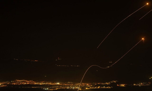 IDF: Αναχαιτίσεις εναέριων στόχων στο βόρειο Ισραήλ