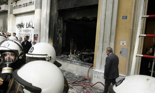 Δένδιας: 16 χρόνια από το έγκλημα του εμπρησμού της Μαρφίν, δεν ξεχνάμε τις 4 ζωές που χάθηκαν άδικα