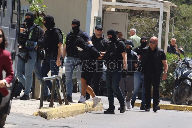 Εκτέλεση Μοσχούρη: Στον εισαγγελέα οι συλληφθέντες για τη δολοφονία του «θαμνάκια»