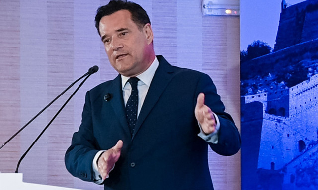 Χανταϊός - Γεωργιάδης για Έλληνα στο Αττικόν: Τον ευχαριστώ δημόσια, δεν γκρίνιαξε καθόλου