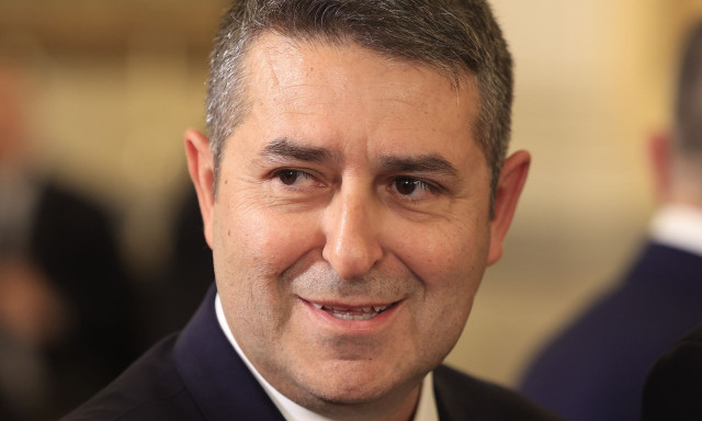 Βγήκε από την ΜΕΘ ο Γιώργος Μυλωνάκης - Θα μεταφερθεί σε κέντρο αποκατάστασης